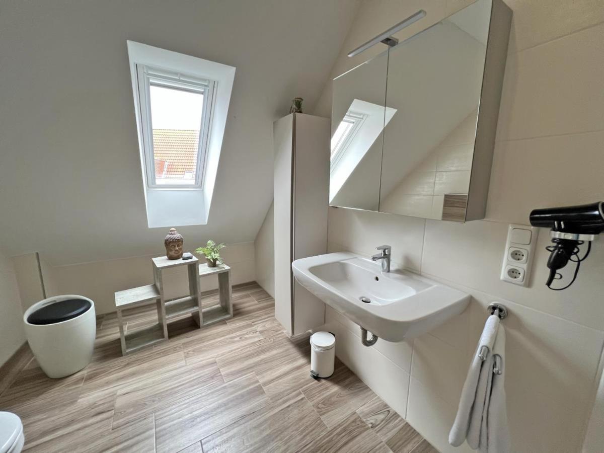 Ferienwohnung Hafenblick - Wunderbare Erholung Am Hafen Norddeich  Zewnętrze zdjęcie