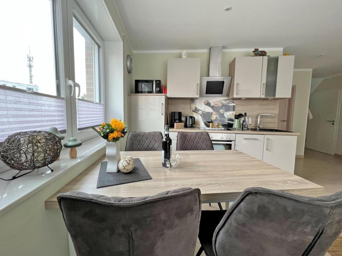 Ferienwohnung Hafenblick - Wunderbare Erholung Am Hafen Norddeich  Zewnętrze zdjęcie